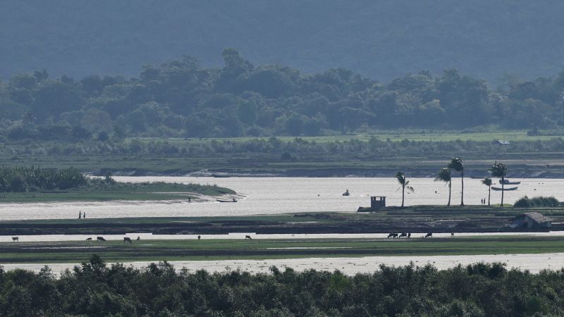 Hundreds of fleeing Rohingya reportedly killed in drone strikes as fears mount of ethnic cleansing in MyanmarHundreds of fleeing Rohingya reportedly killed in drone strikes as fears mount of ethnic cleansing in Myanmar 