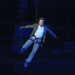 Tom Cruise performs crazy stunt jump from stadium roof during Olympics closing ceremonyTom Cruise performs crazy stunt jump from stadium roof during Olympics closing ceremony 