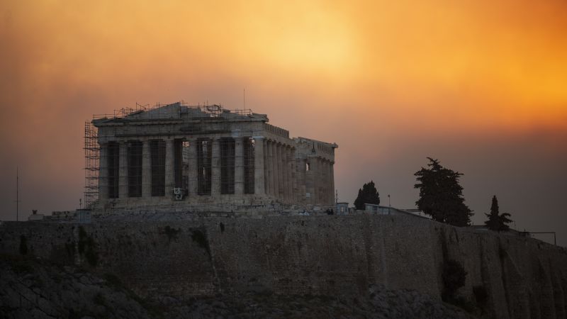 Evacuations ordered near Athens as Greek authorities try to contain wildfiresEvacuations ordered near Athens as Greek authorities try to contain wildfires 