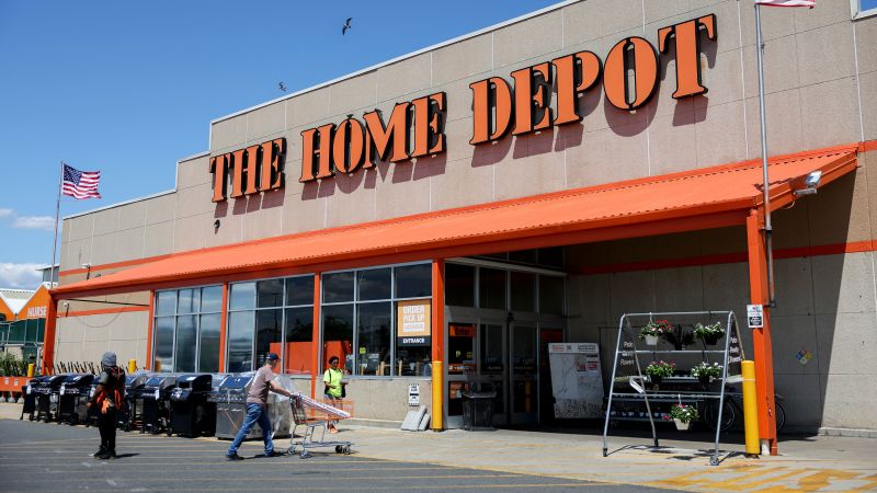 Home Depot issues a warning about the economyHome Depot issues a warning about the economy 