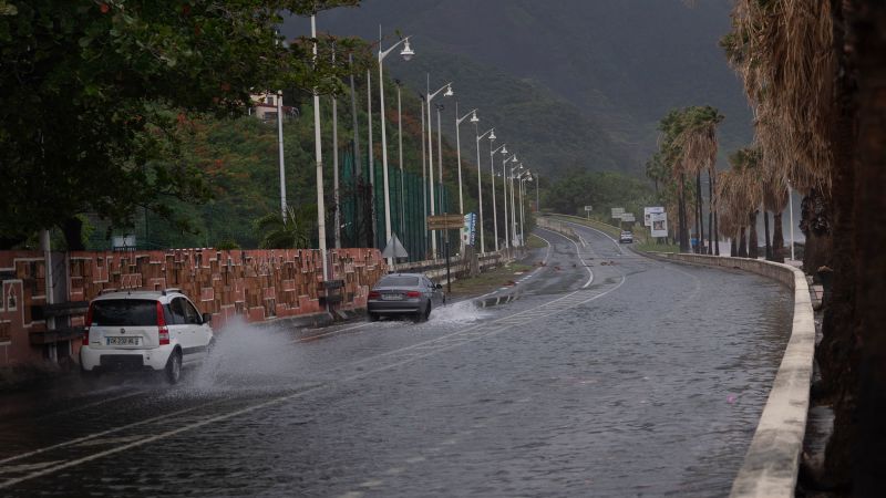 Tropical Storm Ernesto nears hurricane strength as it skirts Puerto Rico, bringing concerns of floods and power outagesTropical Storm Ernesto nears hurricane strength as it skirts Puerto Rico, bringing concerns of floods and power outages 