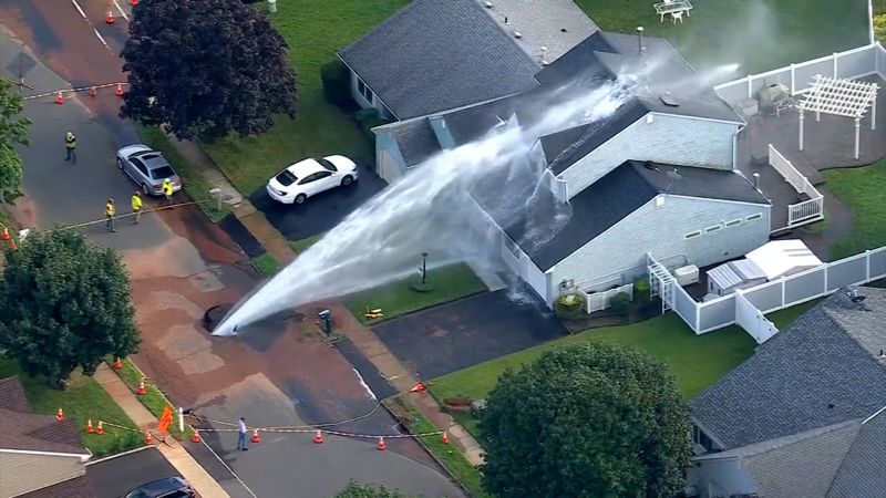 House blasted with water after contractor’s mistakeHouse blasted with water after contractor’s mistake 