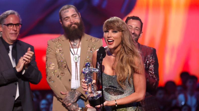 See Taylor Swift’s message for voters at the VMAsSee Taylor Swift’s message for voters at the VMAs 