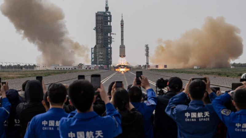 China’s secretive space plane has returned to Earth. Its mission? UnknownChina’s secretive space plane has returned to Earth. Its mission? Unknown 