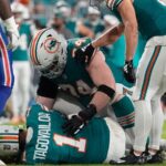 Miami Dolphins quarterback Tua Tagovailoa suffers concussion in loss to BillsMiami Dolphins quarterback Tua Tagovailoa suffers concussion in loss to Bills 