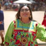 This mom is giving kids in her community  clothes, education, and a link to their Native American cultureThis mom is giving kids in her community  clothes, education, and a link to their Native American culture 