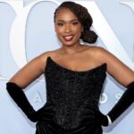 Jennifer Hudson is ready for the holidays and the new season of her talk showJennifer Hudson is ready for the holidays and the new season of her talk show 