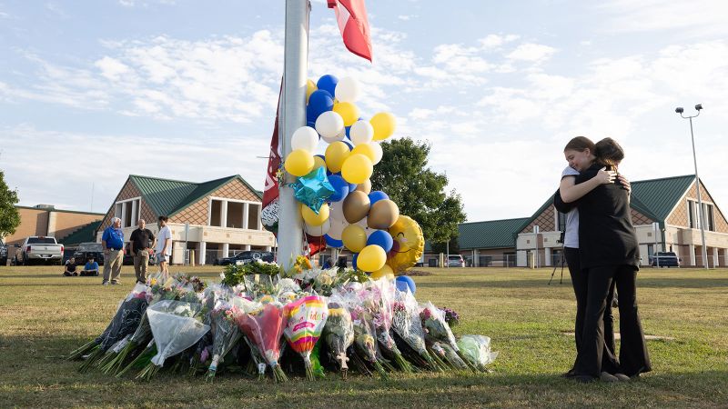 911 calls and police dispatch records released after deadly Georgia high school shooting911 calls and police dispatch records released after deadly Georgia high school shooting 