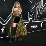 Taylor Swift’s tartan VMAs look was an edgy step away from her signature styleTaylor Swift’s tartan VMAs look was an edgy step away from her signature style 