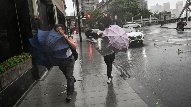 Shanghai slammed by Typhoon Bebinca, strongest storm to hit in seven decadesShanghai slammed by Typhoon Bebinca, strongest storm to hit in seven decades 